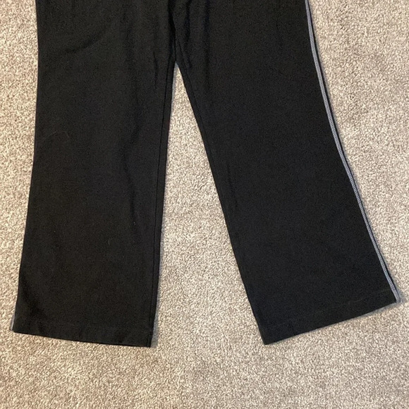 Danskin Black Cropped Knit Pants - Picture 4 of 13